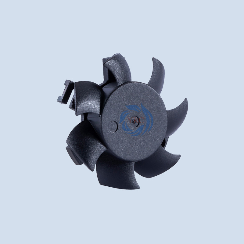 在不同尺寸和轉(zhuǎn)速下，橫流風(fēng)扇的散熱效果有何差異？